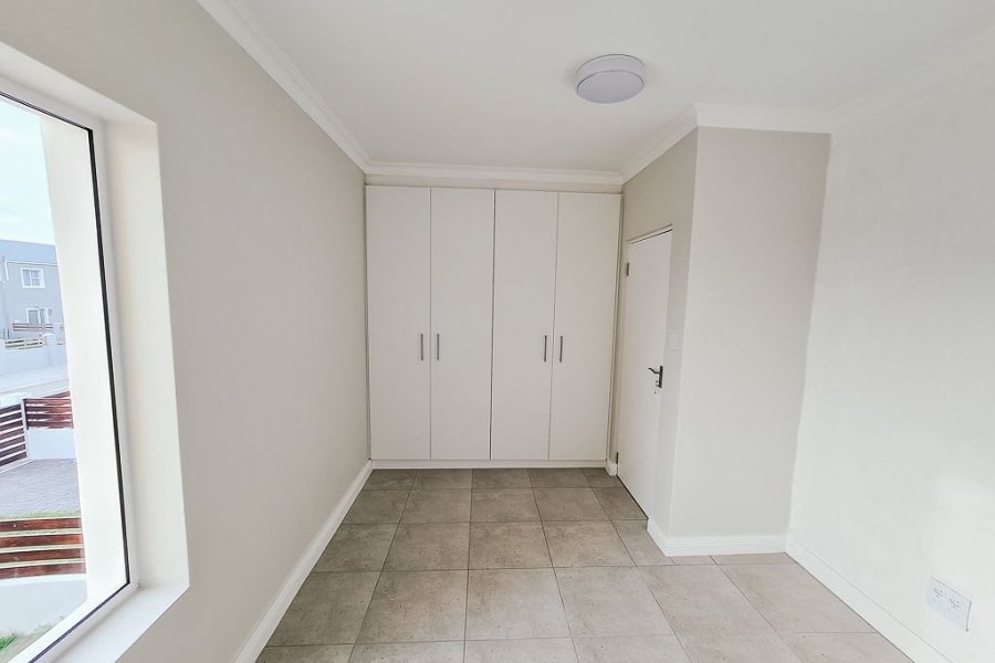 To Let 2 Bedroom Property for Rent in Parsonsvlei Eastern Cape